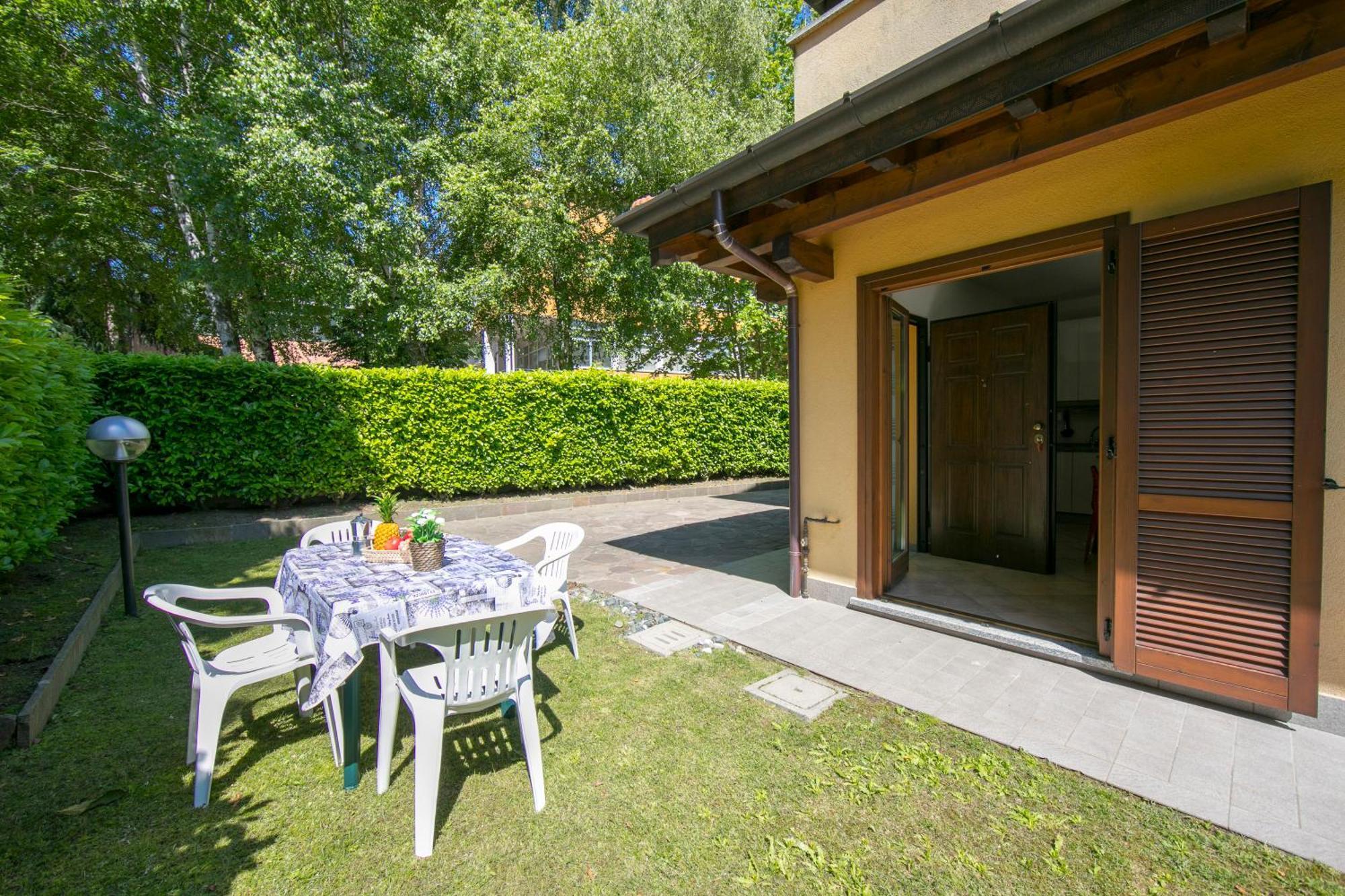 Le Betulle Garden In Laveno - Happy Rentals Exterior photo